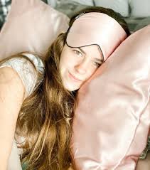 Amazing Satin Pillowcases Benefits for Hair